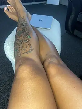 Snapshot of Destinylovex chatting on 10, 7, 2026 Destinylovex online show from 10, 7, 2026