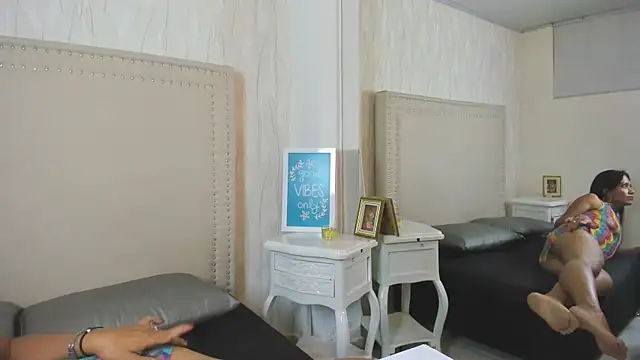 Snapshot of FernandaAvilax chatting on 21, 4, 2026 FernandaAvilax online show from 21, 4, 2026