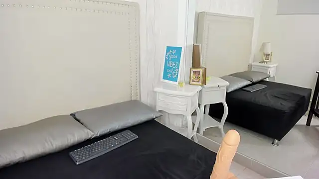 Snapshot of FernandaAvilax chatting on 27, 5, 2026 FernandaAvilax online show from 27, 5, 2026