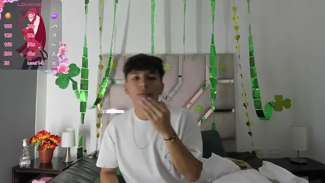 Angel Lux online show from 2, 3, 2026