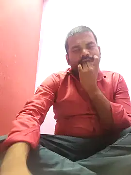 Snapshot of rkr1996kum chatting on 8, 4, 2026 rkr1996kum online show from 8, 4, 2026