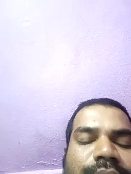 Snapshot of rkr1996kum chatting on 16, 4, 2026 rkr1996kum online show from 16, 4, 2026