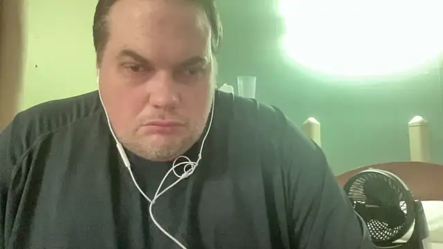 Snapshot of bdsm335 chatting on 21, 2, 2026 bdsm335 online show from 21, 2, 2026