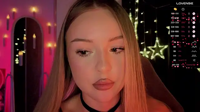 Snapshot of Nestyzz chatting on 24, 2, 2026 Nestyzz online show from 24, 2, 2026