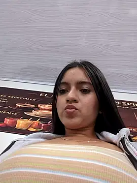 Snapshot of DulceCaroX chatting on 10, 7, 2026 DulceCaroX online show from 10, 7, 2026