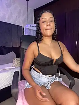 Miaafoxx   online show from 10, 4, 2026