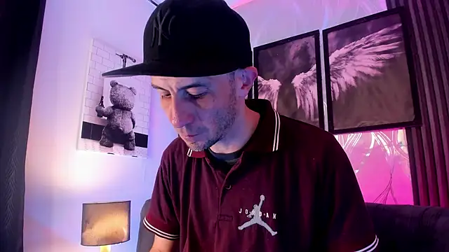 Snapshot of Milanwhite_ chatting on 26, 2, 2026 Milanwhite online show from 26, 2, 2026