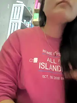 Snapshot of MayEva_ly chatting on 4, 3, 2026 MayEva ly online show from 4, 3, 2026