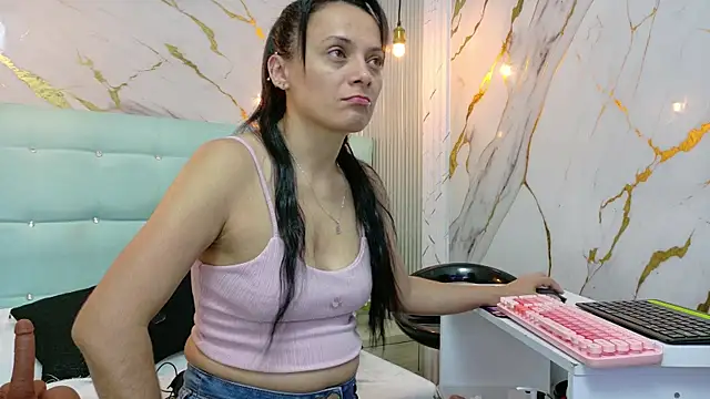 QueenSallyDesire online show from 29, 5, 2026