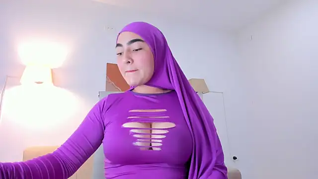 Snapshot of Malika_Noor chatting on 7, 6, 2026 Malika Noor online show from 7, 6, 2026