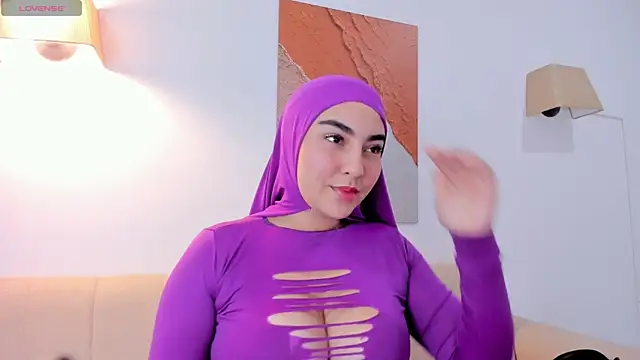 Snapshot of Malika_Noor chatting on 26, 6, 2026 Malika Noor online show from 26, 6, 2026