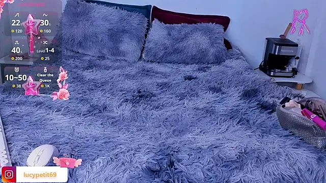 lucy blush online show from 2, 6, 2026