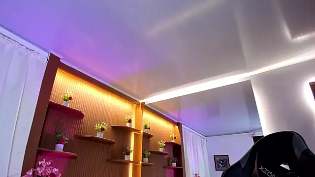 Snapshot of Madisson_Edwards chatting on 2, 4, 2026 Madisson Edwards online show from 2, 4, 2026