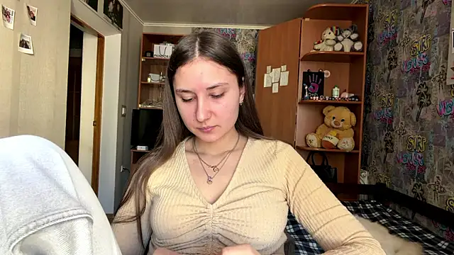 poly princess online show from 27, 3, 2026