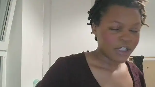 DolliaStarz online show from 2, 3, 2026