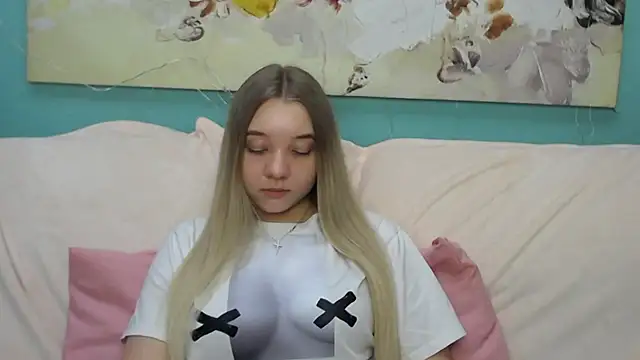 Snapshot of MilanaSiia chatting on 5, 4, 2026 MilanaSiia online show from 5, 4, 2026