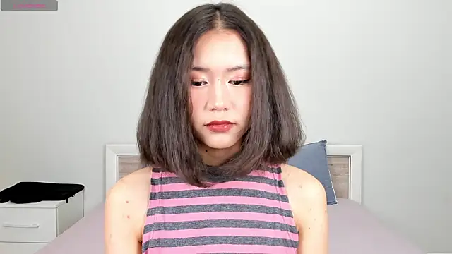 Snapshot of Kiraeko chatting on 25, 4, 2026 Kiraeko online show from 25, 4, 2026