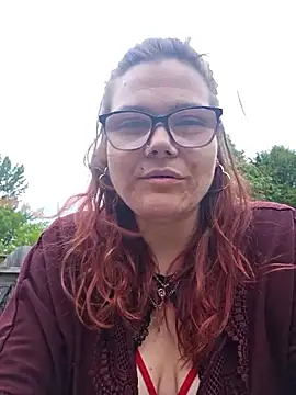 Snapshot of Sexymilf6992 chatting on 6, 6, 2026 Sexymilf6992 online show from 6, 6, 2026