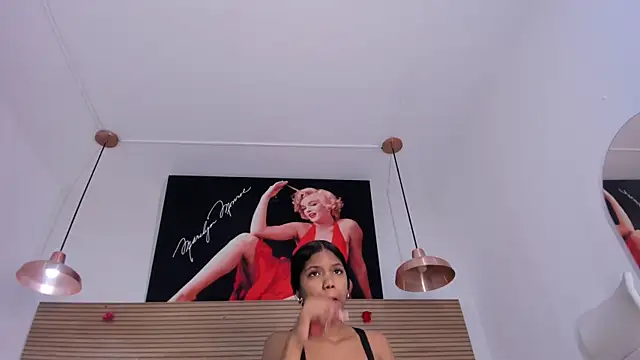 Snapshot of _sussan_miller chatting on 29, 5, 2026 sussan miller online show from 29, 5, 2026