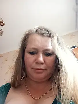 KiraStanton online show from 25, 2, 2026