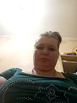 KiraStanton online show from 8, 3, 2026