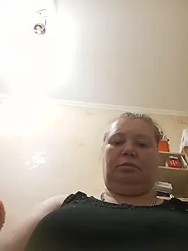 Snapshot of KiraStanton chatting on 10, 6, 2026 KiraStanton online show from 10, 6, 2026