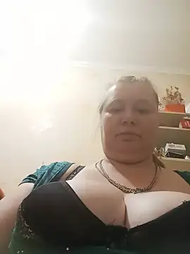Snapshot of KiraStanton chatting on 17, 6, 2026 KiraStanton online show from 17, 6, 2026