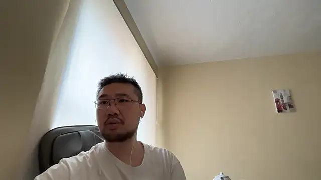 Snapshot of jasonryu2025 chatting on 15, 3, 2026 jasonryu2025 online show from 15, 3, 2026