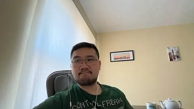 Snapshot of jasonryu2025 chatting on 18, 3, 2026 jasonryu2025 online show from 18, 3, 2026