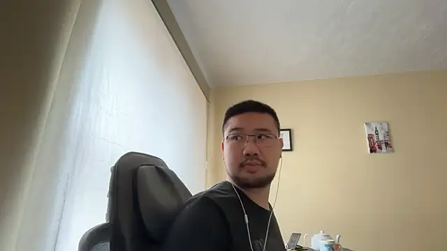 Snapshot of jasonryu2025 chatting on 2, 4, 2026 jasonryu2025 online show from 2, 4, 2026