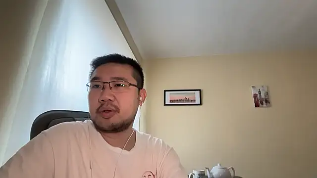 Snapshot of jasonryu2025 chatting on 10, 4, 2026 jasonryu2025 online show from 10, 4, 2026