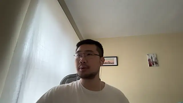 Snapshot of jasonryu2025 chatting on 15, 4, 2026 jasonryu2025 online show from 15, 4, 2026