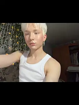 TwinkRyder online show from 10, 3, 2026