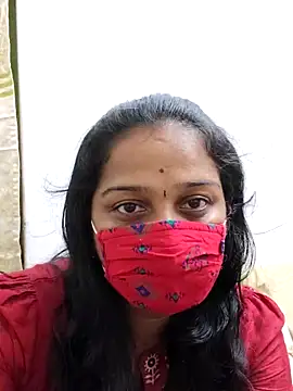 Snapshot of Shaliniqueen chatting on 19, 5, 2026 Shaliniqueen online show from 19, 5, 2026