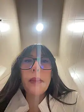 Snapshot of susi_chimm chatting on 9, 7, 2026 susi chimm online show from 9, 7, 2026