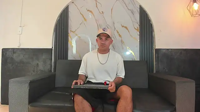 Latins on fire online show from 25, 5, 2026