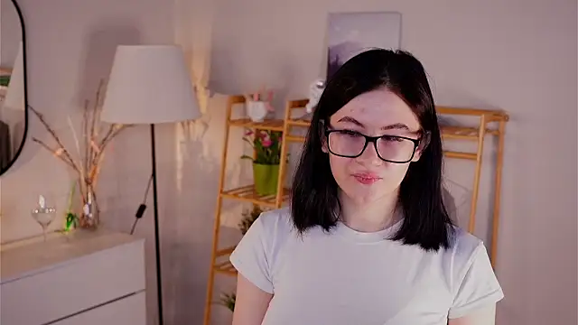 TwilaMode online show from 2, 3, 2026