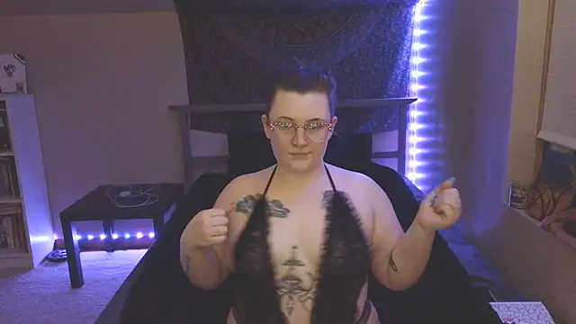 Snapshot of VelvetVixenXOX chatting on 14, 3, 2026 VelvetVixenXOX online show from 14, 3, 2026