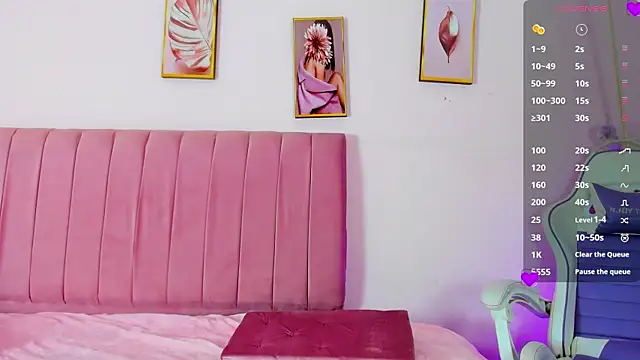 Zoow bluussh online show from 28, 3, 2026