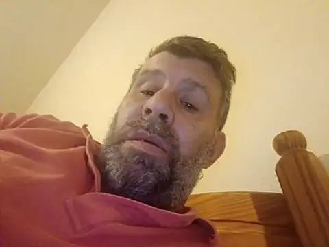 Snapshot of stud2512 chatting on 14, 3, 2026 stud2512 online show from 14, 3, 2026