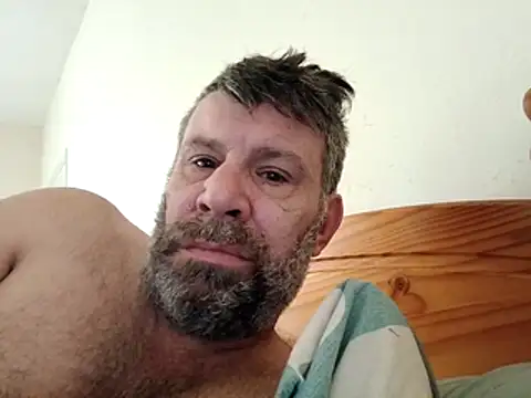 Snapshot of stud2512 chatting on 20, 3, 2026 stud2512 online show from 20, 3, 2026