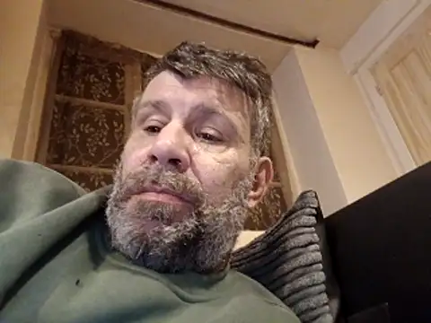 Snapshot of stud2512 chatting on 20, 3, 2026 stud2512 online show from 20, 3, 2026