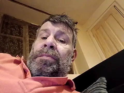 Snapshot of stud2512 chatting on 23, 3, 2026 stud2512 online show from 23, 3, 2026