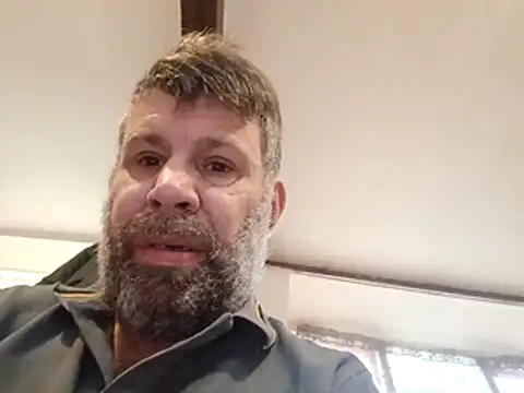 Snapshot of stud2512 chatting on 2, 4, 2026 stud2512 online show from 2, 4, 2026