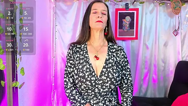 Snapshot of LeanaMaturee chatting on 18, 4, 2026 LeanaMaturee online show from 18, 4, 2026