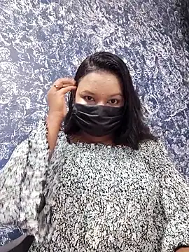 Snapshot of Cutie_bae011 chatting on 1, 3, 2026 Cutie bae011 online show from 1, 3, 2026