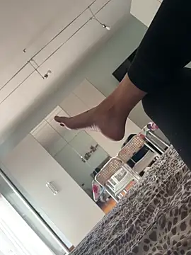 Snapshot of adoroadorazione chatting on 23, 2, 2026 adoroadorazione online show from 23, 2, 2026