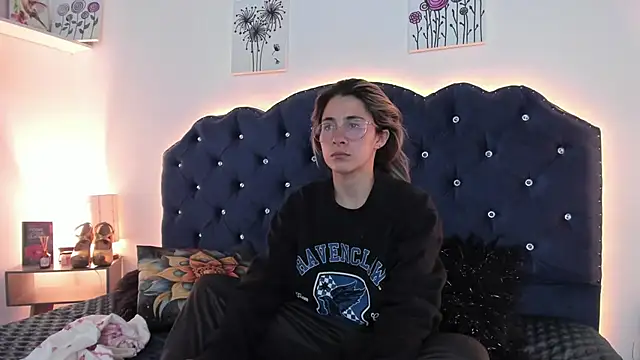 SaraRoadess online show from 27, 2, 2026