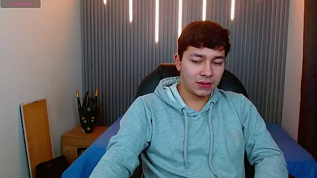 Julian Smith21 online show from 25, 3, 2026