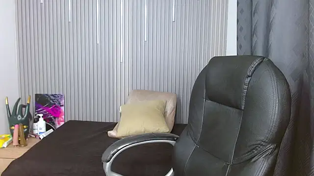 Snapshot of Julian_Smith21 chatting on 5, 6, 2026 Julian Smith21 online show from 5, 6, 2026